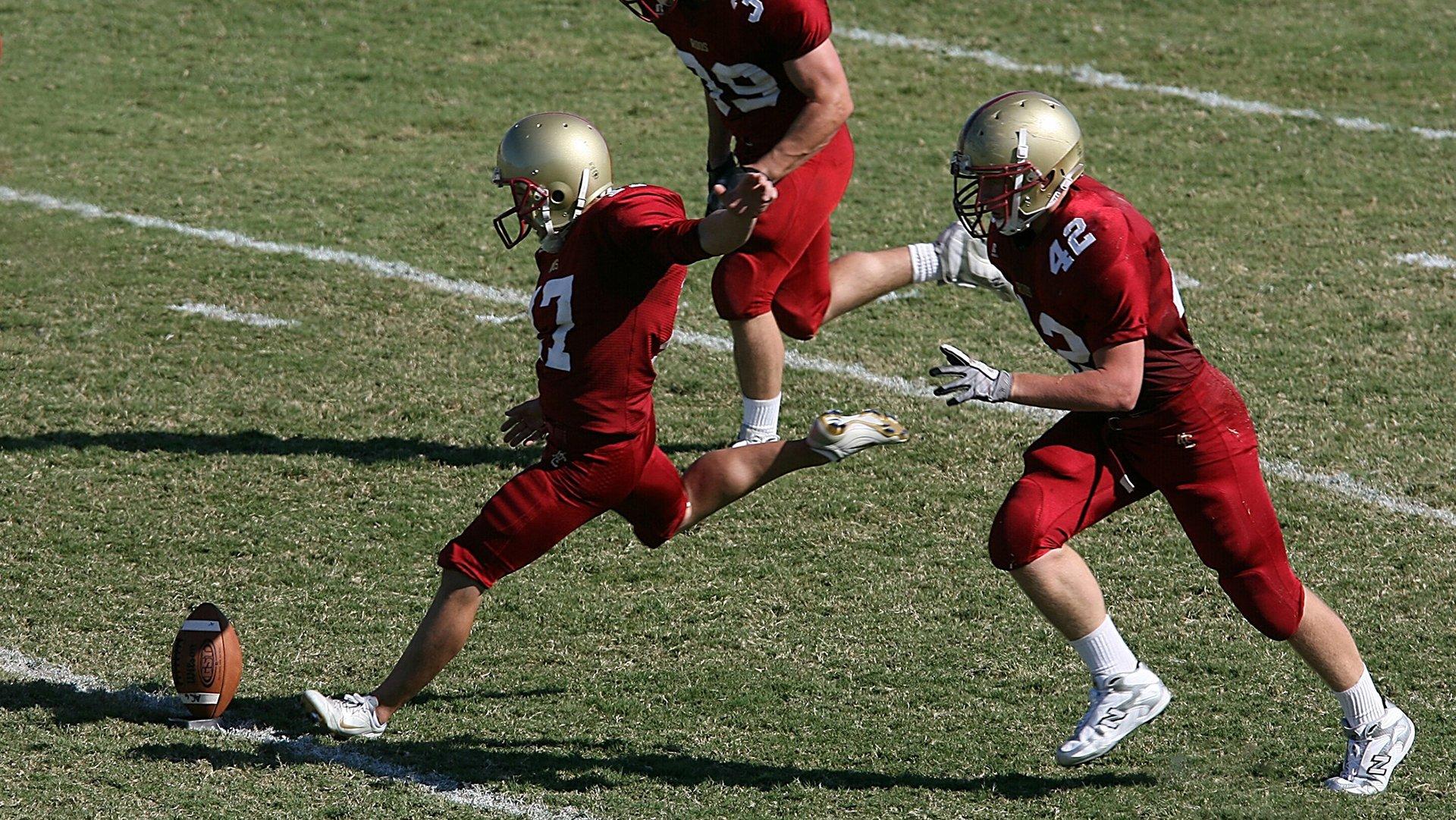 自由泳巅峰对决，世界纪录保持者与新生代天才泳池激战