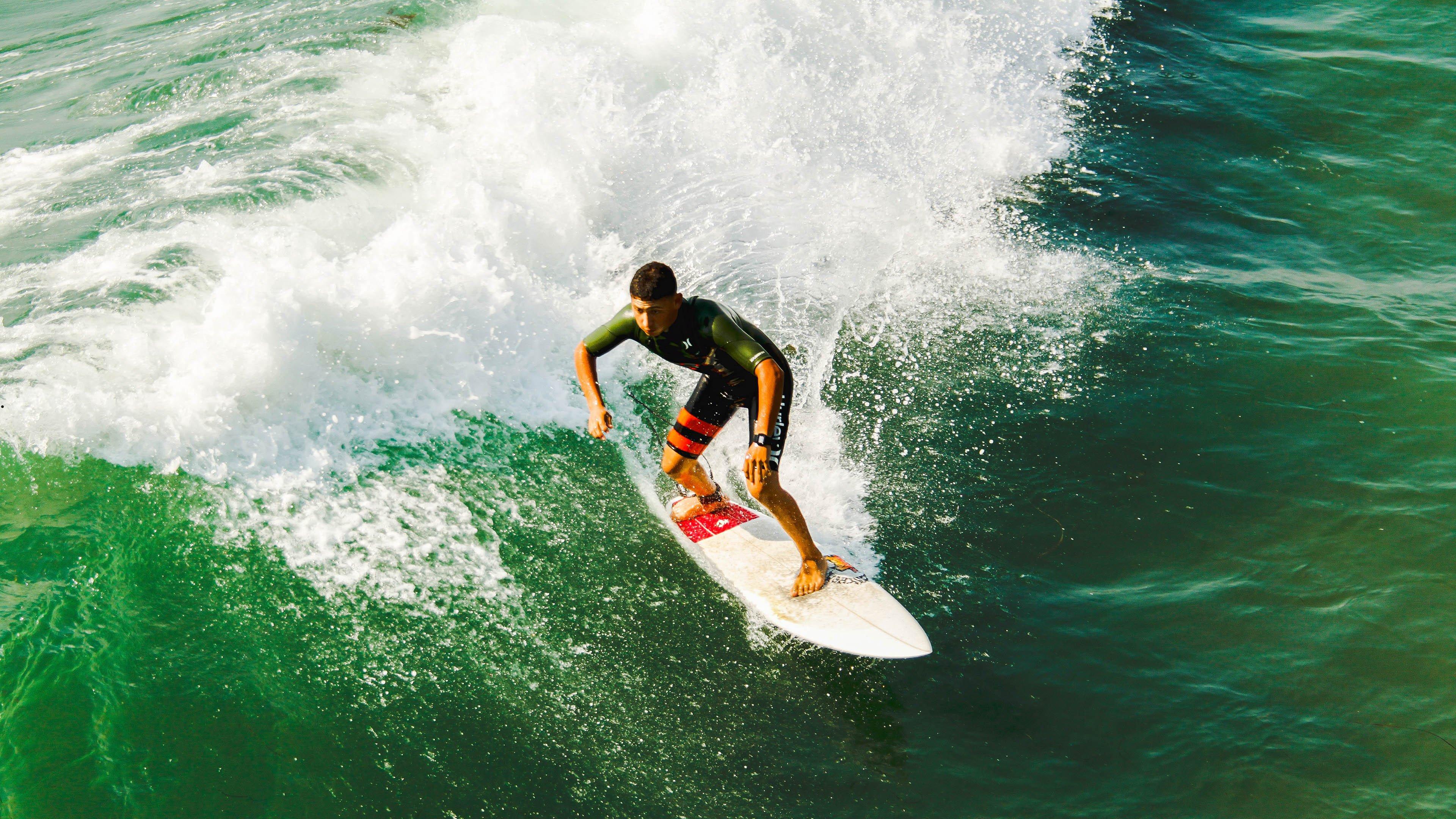 纳达尔强势回归红土赛场，法网前状态引关注