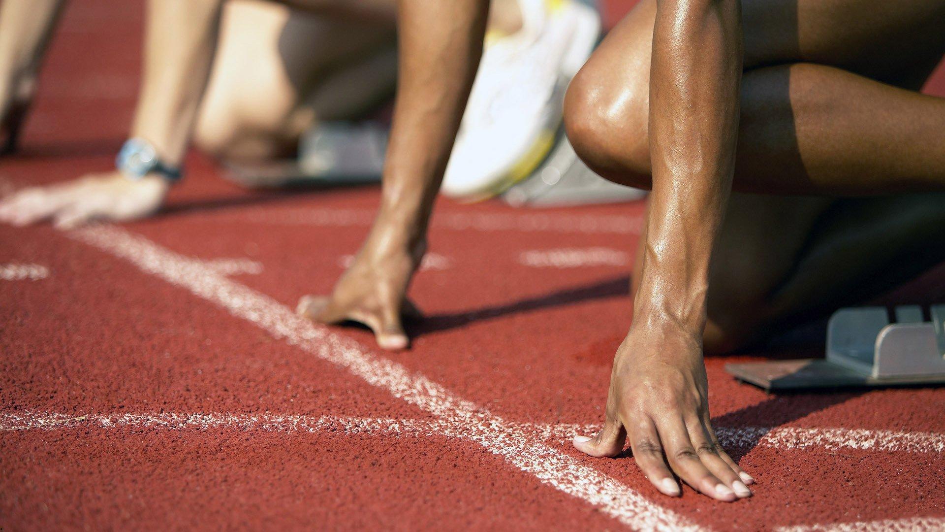 倒钩惊鸿!尤文铁卫加蒂欧冠首球定乾坤,都灵城见证新英雄诞生