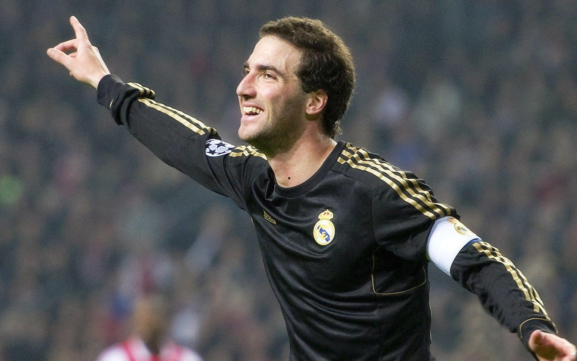 马洛塔盛赞齐沃全面表现超预期 国米管理层对后防中坚寄予厚望